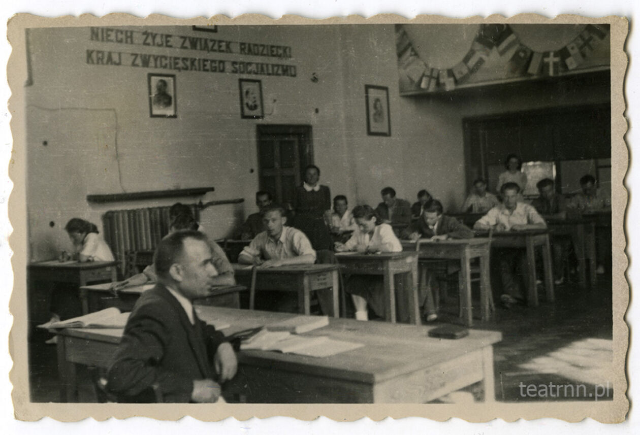  <p>Matura w Liceum Pedagogicznym przy ulicy Krzywej w Lublinie w maju 1949 r.</p>