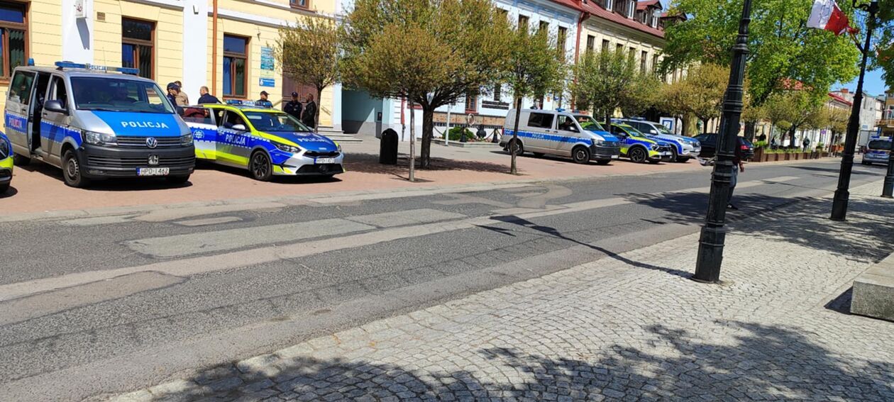 Sprawa flagi Ukrainy na bialskim ratuszu. Konferencja Nowej Nadziei i Jacka Dobrzyńskiego  - Autor: Ewelina Burda