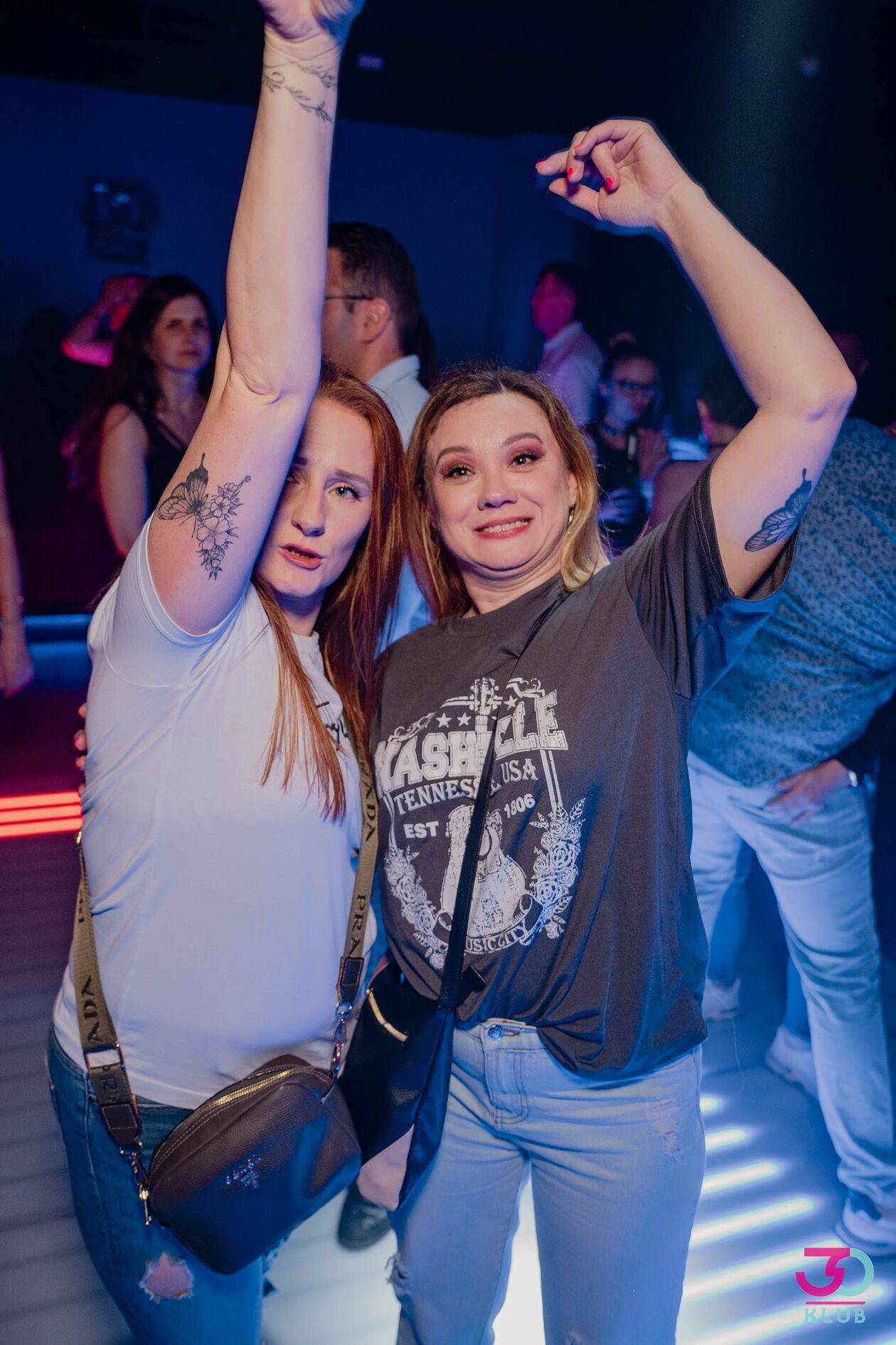  66d90129bca695a3a68ae3a434f112a9.jpg