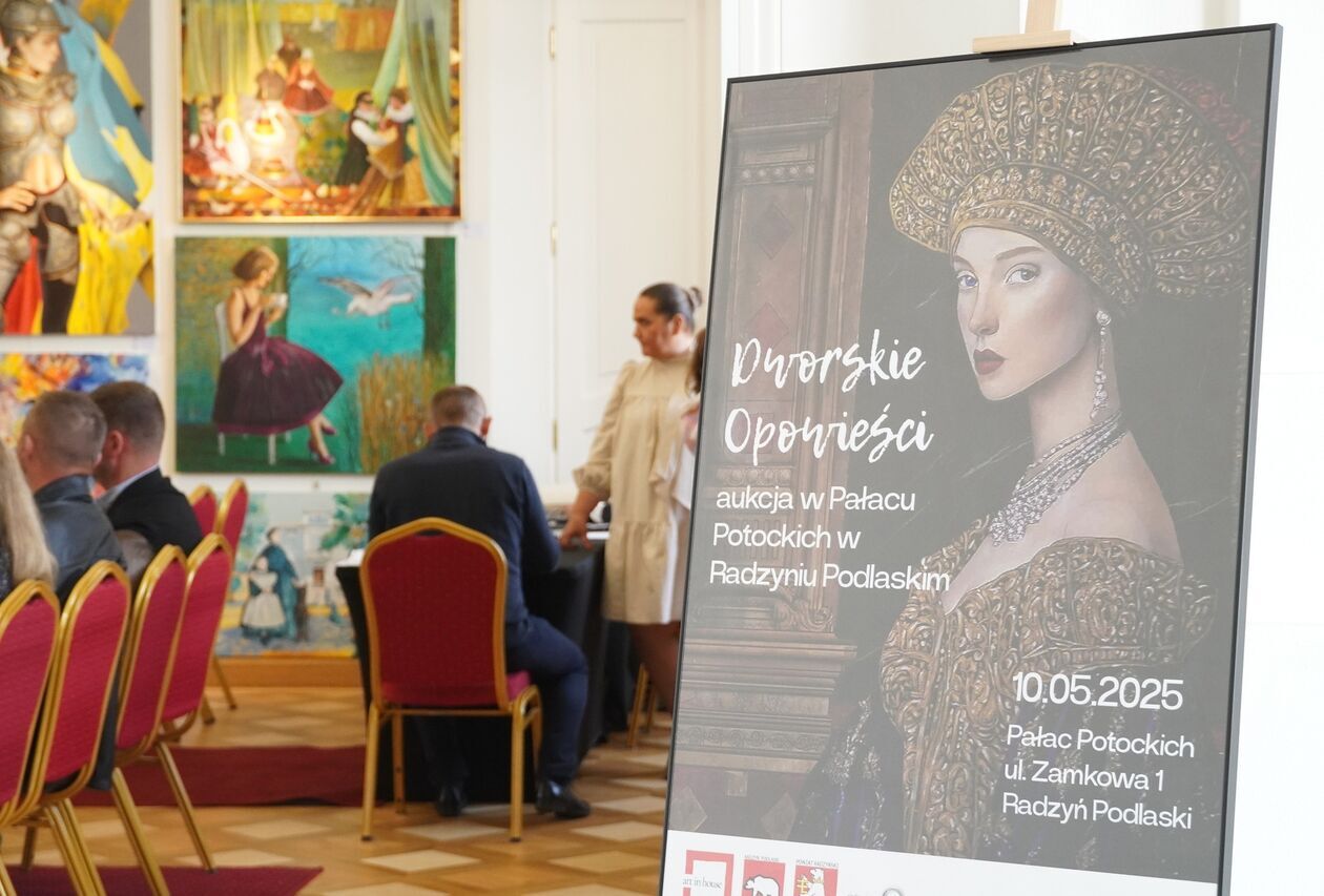  Aukcja dzieł sztuki w pałacu Potockich w Radzyniu Podlaskim  (zdjęcie 5) - Autor: Tomasz Młynarczyk/ROK