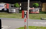 Niszczone materiały wyborcze kandydata na prezydenta RP (zdjęcie 2)