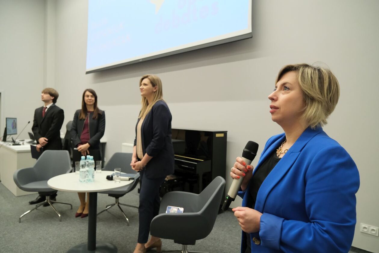  3 Debata Otwarta na Wydziale Politologii i Dziennikarstwa UMCS (zdjęcie 6) - Autor: DW