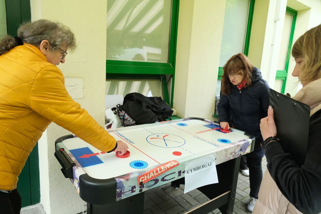  II Lubelska Olimpiada Senioralna w ZOW przy ul. Lwowskiej 28 (zdjęcie 26) - Autor: DW
