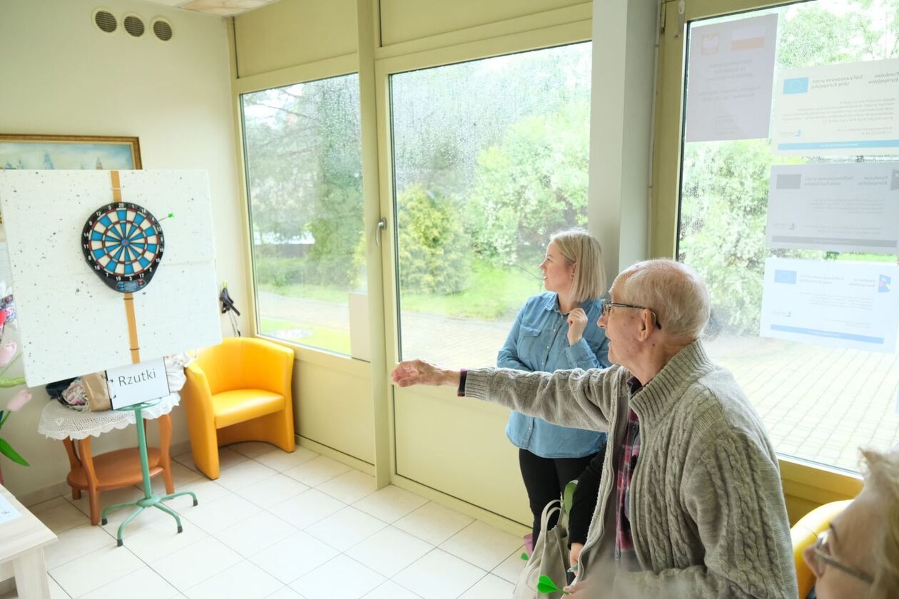 II Lubelska Olimpiada Senioralna w ZOW przy ul. Lwowskiej 28 (zdjęcie 17) - Autor: DW