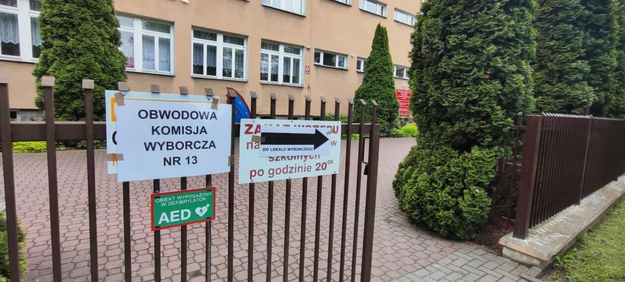  Mieszkańcy Białej Podlaskiej głosują w wyborach prezydenckich 2025 (zdjęcie 2) - Autor: EB