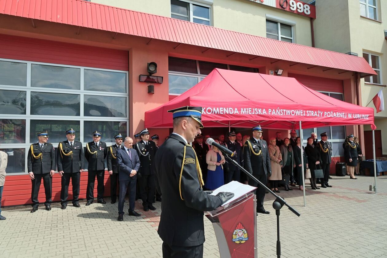  Dzień Strażaka w Jednostce Ratowniczo-Gaśniczej Nr 4  (zdjęcie 12) - Autor: DW
