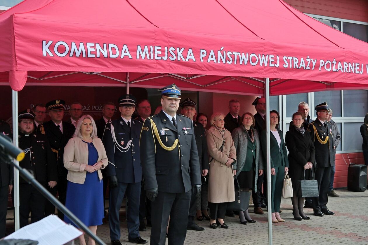  Dzień Strażaka w Jednostce Ratowniczo-Gaśniczej Nr 4  (zdjęcie 11) - Autor: DW