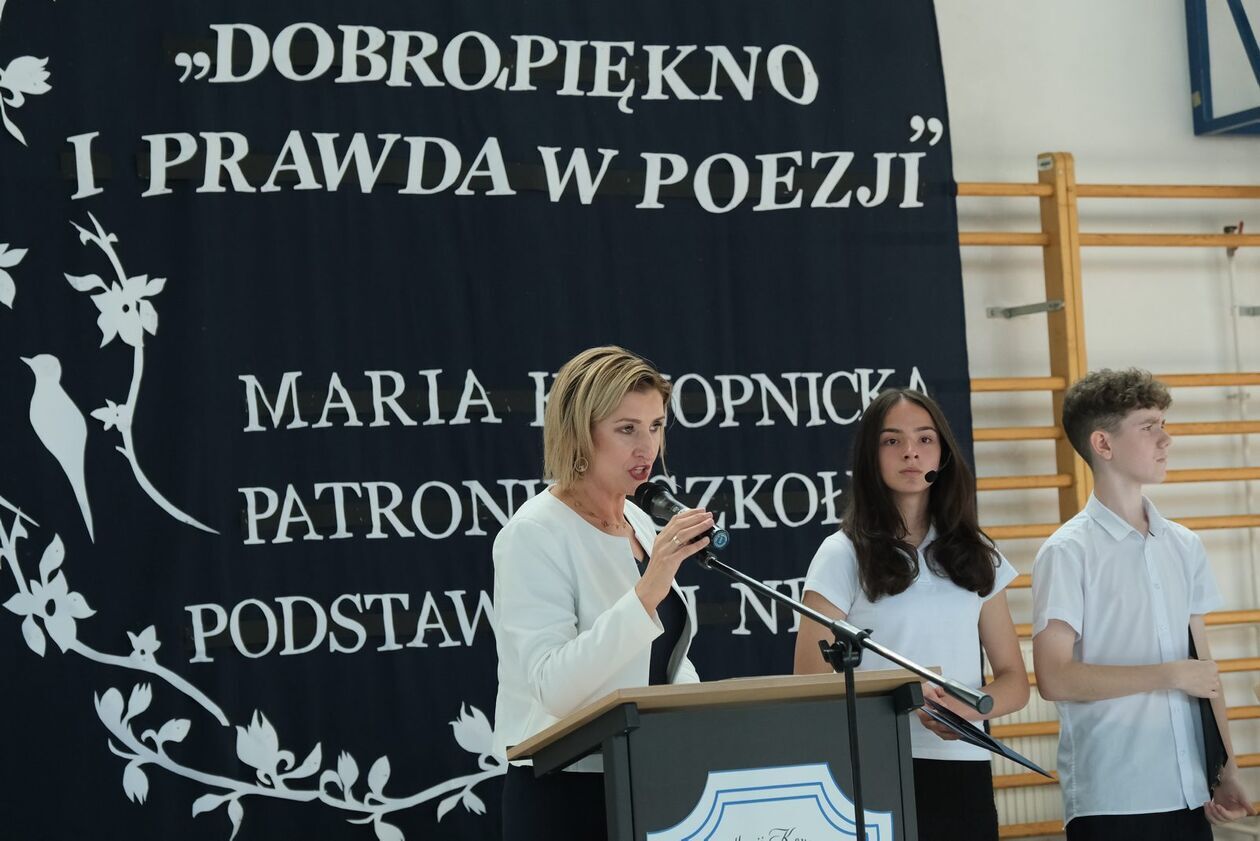  Jubileusz patronki lubelskiej Szkoły Podstawowej nr 52 (zdjęcie 7) - Autor: DW
