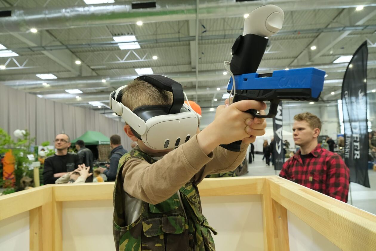  Zlot miłośników militariów w Targach Lublin (zdjęcie 29) - Autor: DW