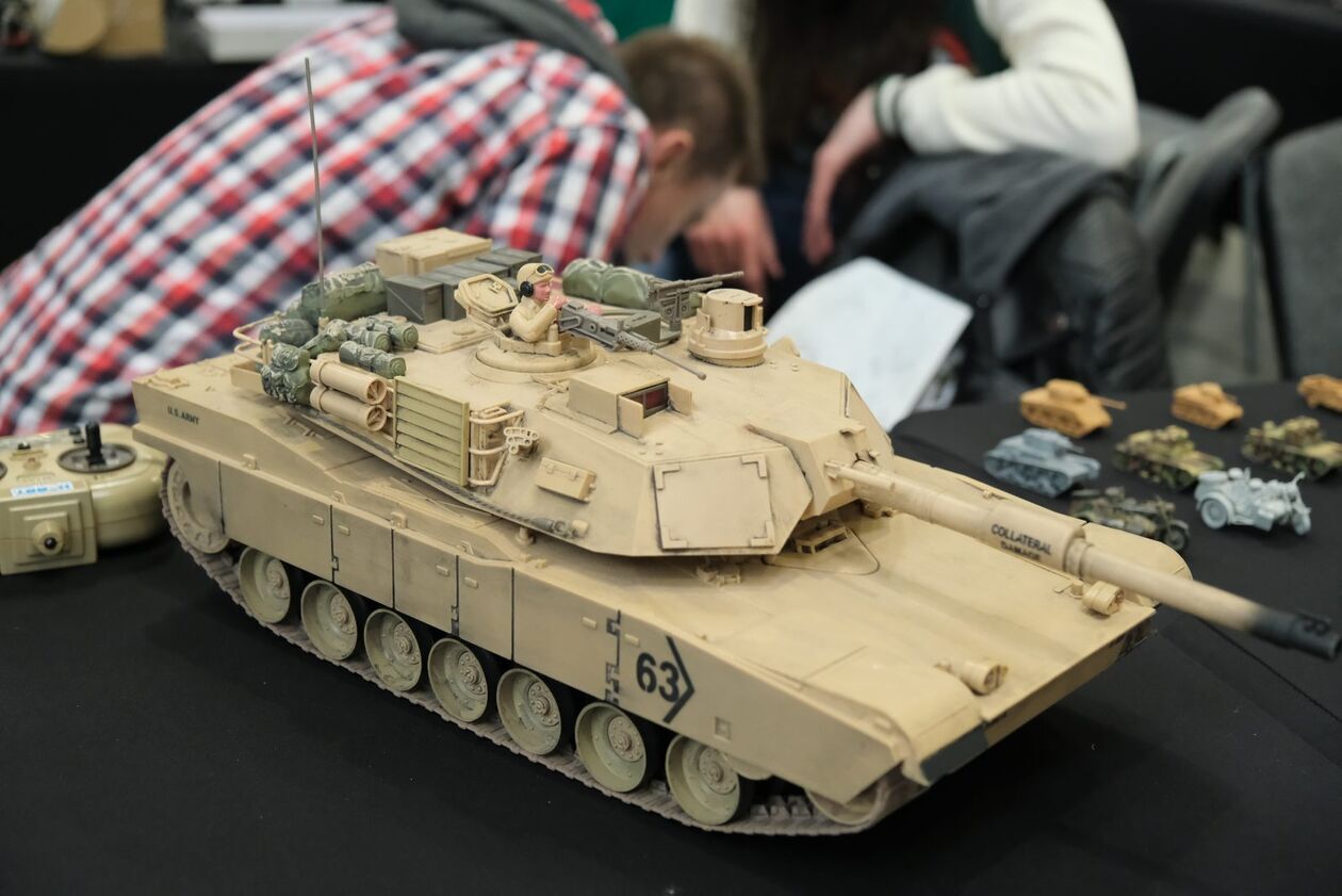  Zlot miłośników militariów w Targach Lublin (zdjęcie 45) - Autor: DW