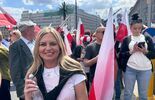 Zwolennicy Karola Nawrockiego na marszu w Warszawie (zdjęcie 5)