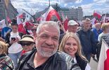 Zwolennicy Karola Nawrockiego na marszu w Warszawie (zdjęcie 4)