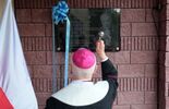 Odsłonięcie tablicy przy Urzędzie Miasta w Świdniku poświęconej Wyszyńskiemu. (zdjęcie 2)