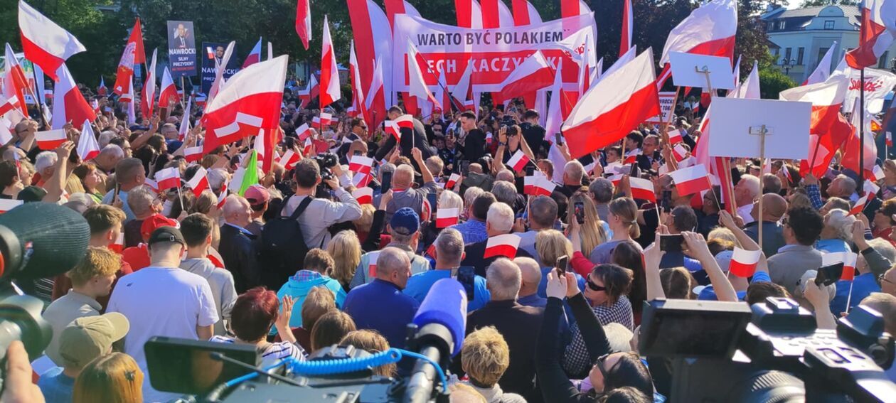  Karol Nawrocki w Białej Podlaskiej (30 maja) (zdjęcie 7) - Autor: EB
