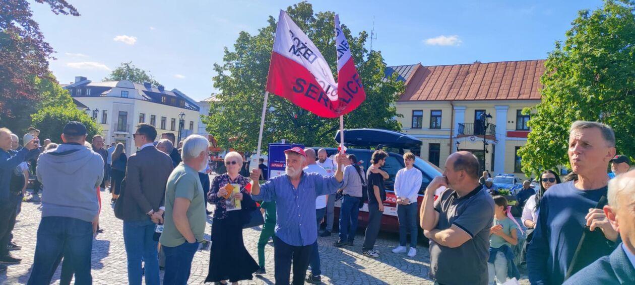  Karol Nawrocki w Białej Podlaskiej (30 maja) (zdjęcie 20) - Autor: EB