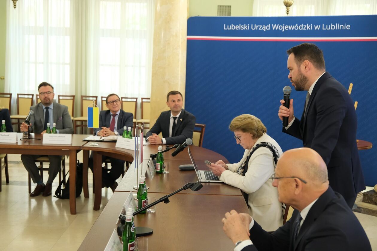 Odprawa dyplomatyczna Wojewody Lubelskiego 2025 z prof. Hanną Suchocką  (zdjęcie 14) - Autor: DW