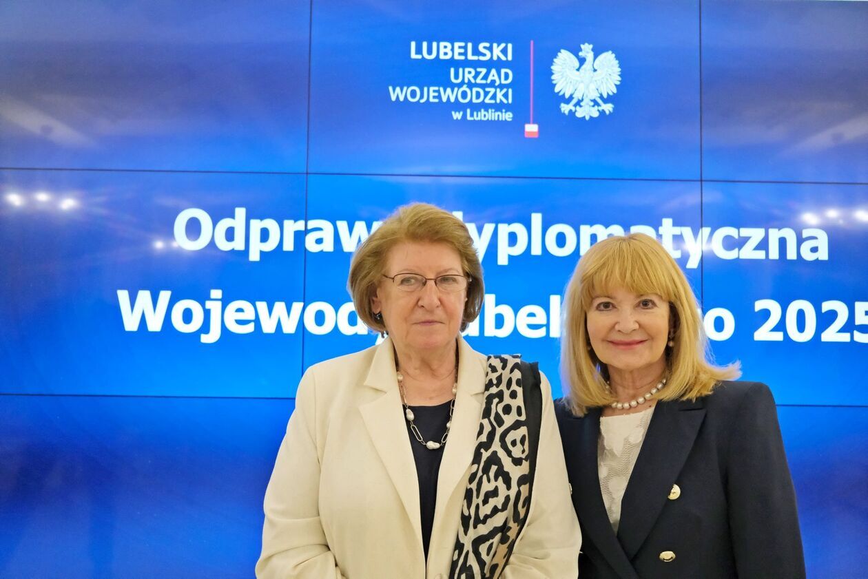  Odprawa dyplomatyczna Wojewody Lubelskiego 2025 z prof. Hanną Suchocką  (zdjęcie 38) - Autor: DW