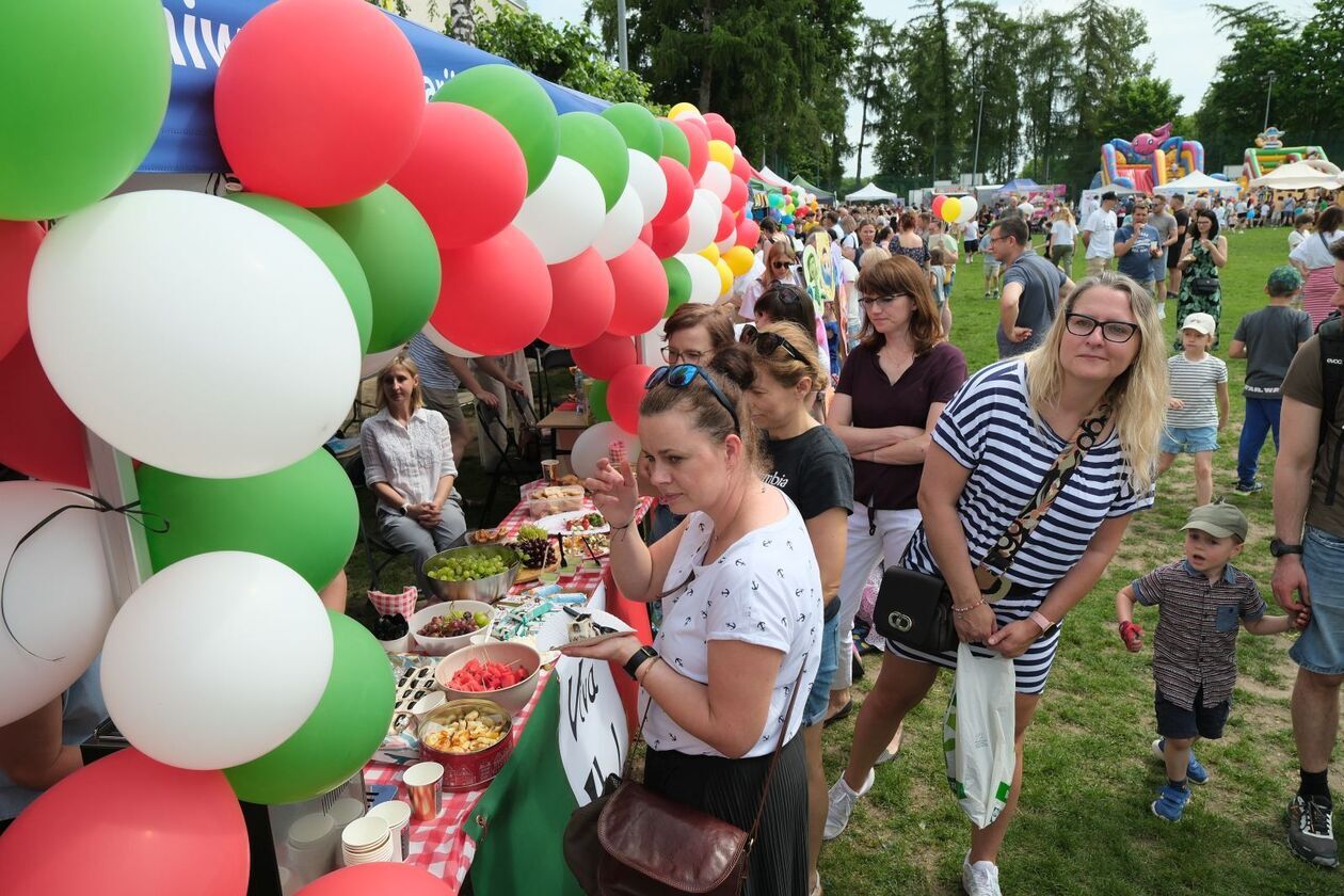  Festyn rodzinny pt Kuchnie świata na Sławinku (zdjęcie 26) - Autor: DW