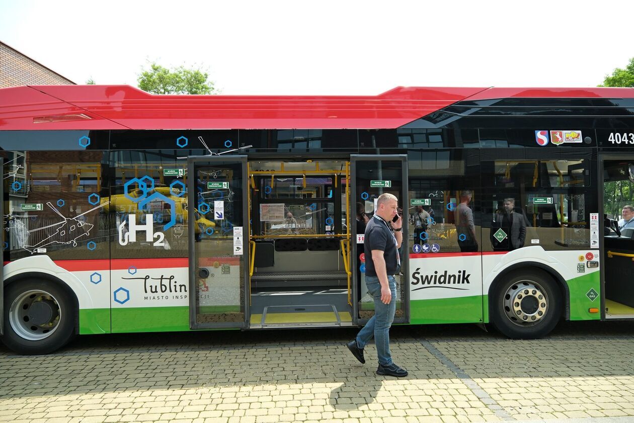  Transportowe Forum Współpracy Transgranicznej na Politechnice Lubelskiej (zdjęcie 28) - Autor: DW