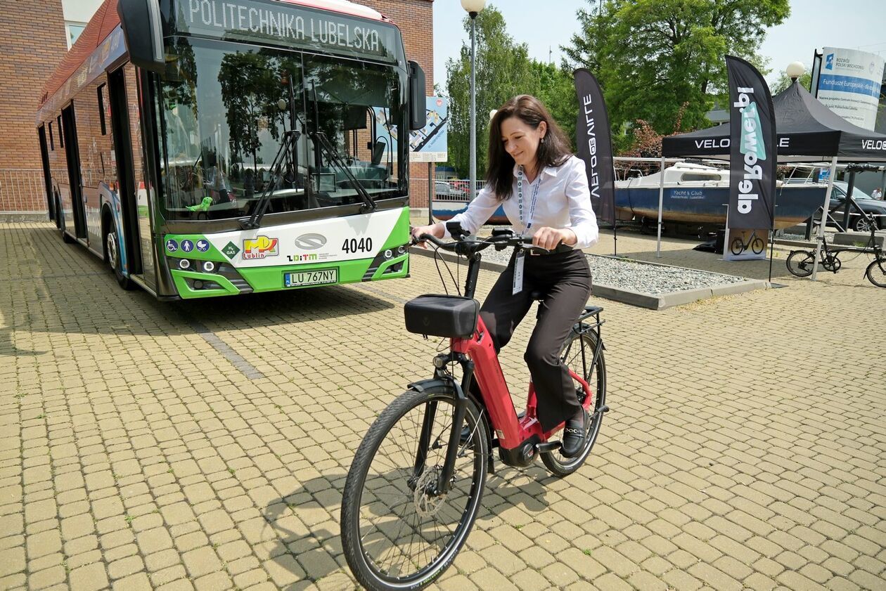  Transportowe Forum Współpracy Transgranicznej na Politechnice Lubelskiej (zdjęcie 24) - Autor: DW