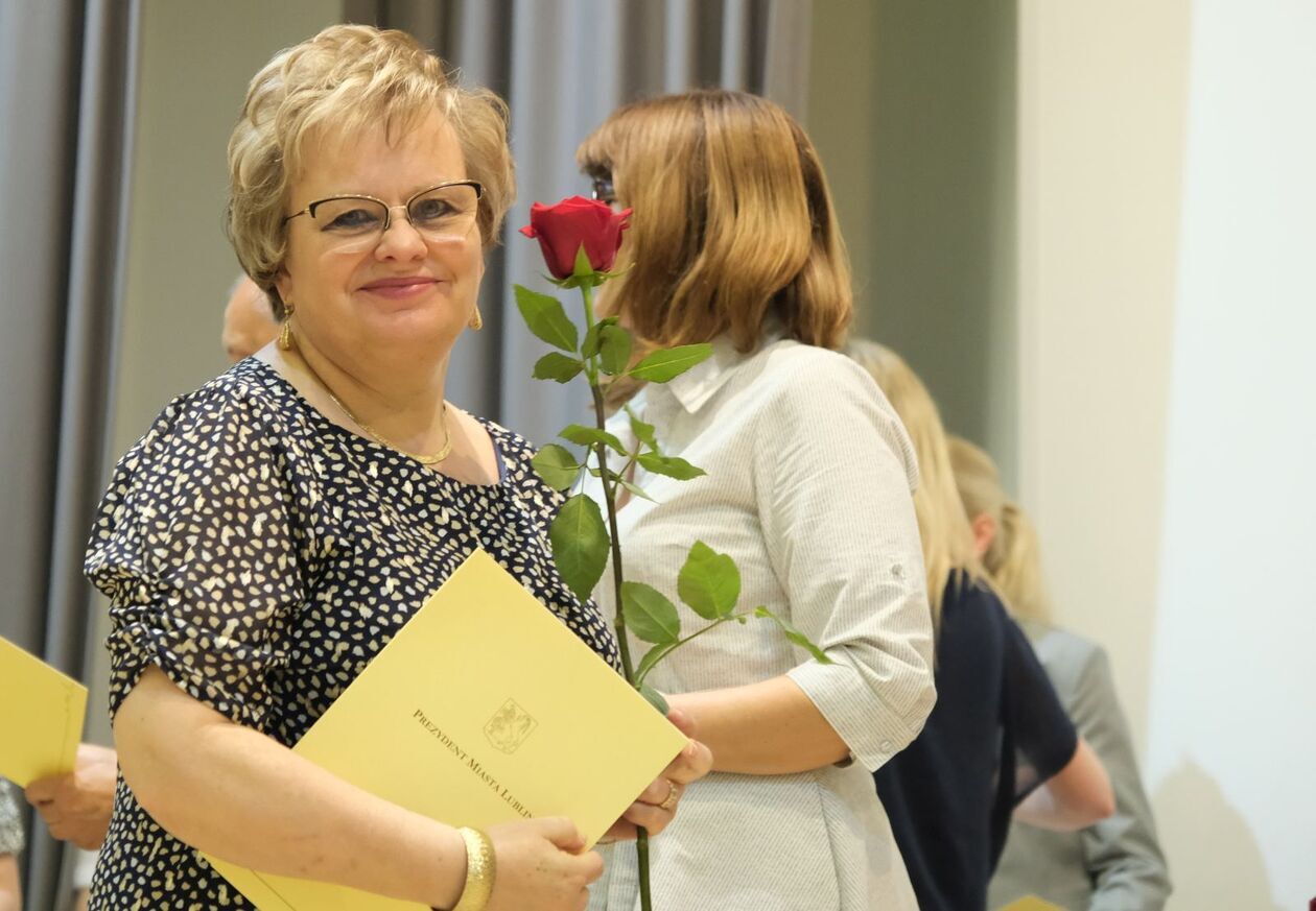  Laureaci  konkursów artystycznych szkół podstawowych i ponadpodstawowych w ZS nr 5 (zdjęcie 21) - Autor: DW