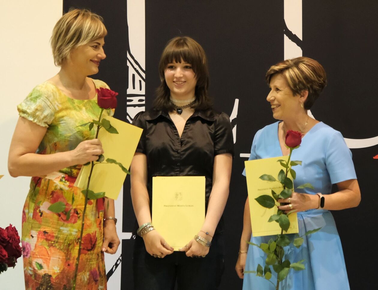  Laureaci  konkursów artystycznych szkół podstawowych i ponadpodstawowych w ZS nr 5 (zdjęcie 66) - Autor: DW
