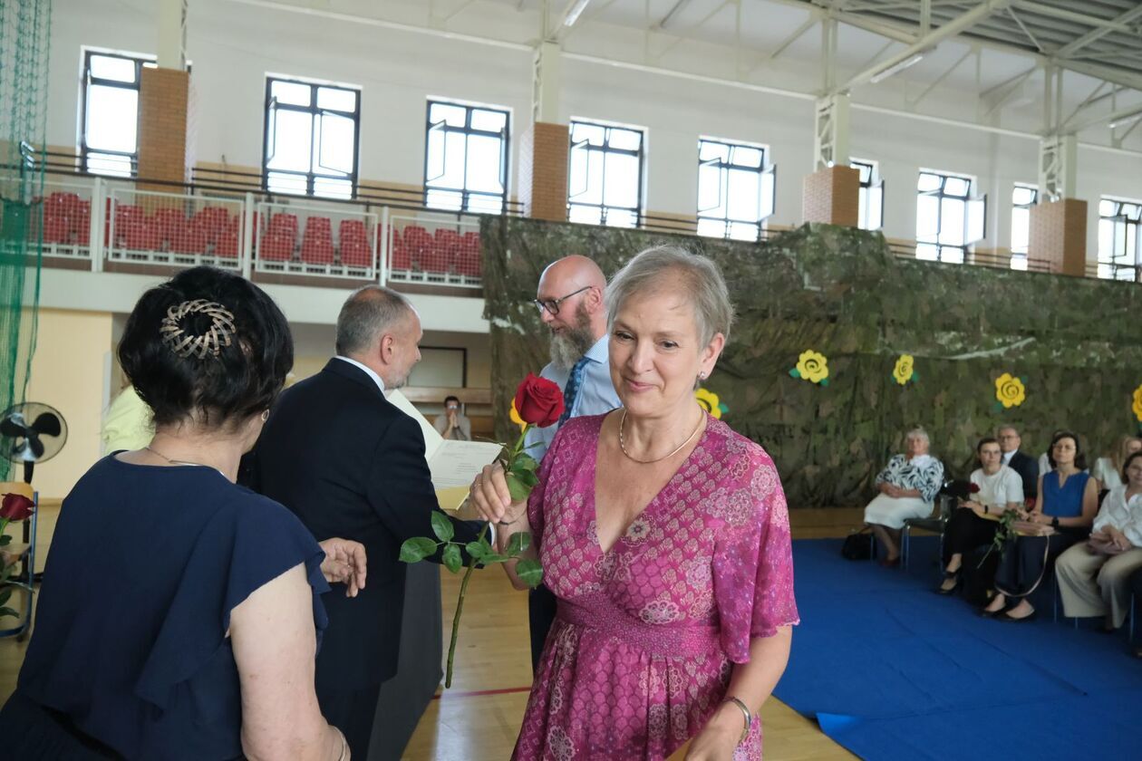  Nagrody dla najlepszych 228 uczniów  (zdjęcie 97) - Autor: DW