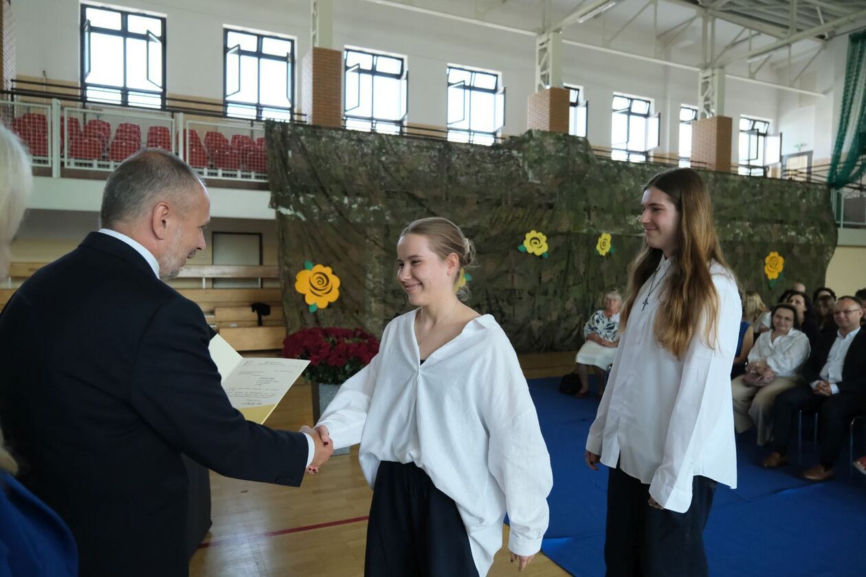  Nagrody dla najlepszych 228 uczniów  (zdjęcie 64) - Autor: DW