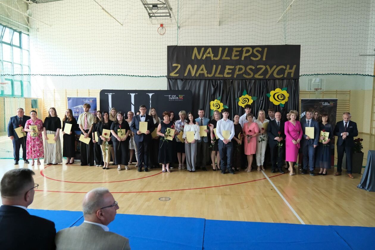  Nagrody dla najlepszych 228 uczniów  (zdjęcie 143) - Autor: DW