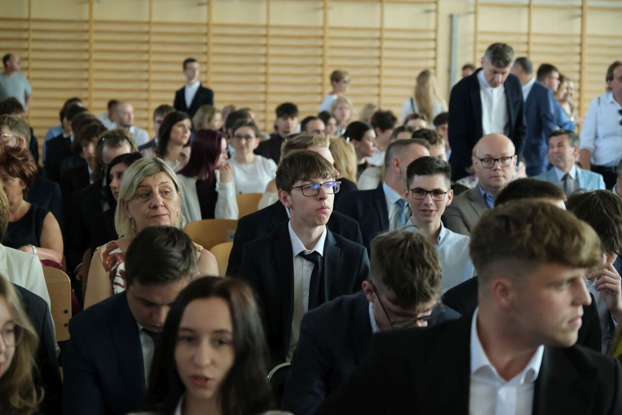  Nagrody dla najlepszych 228 uczniów  (zdjęcie 4) - Autor: DW