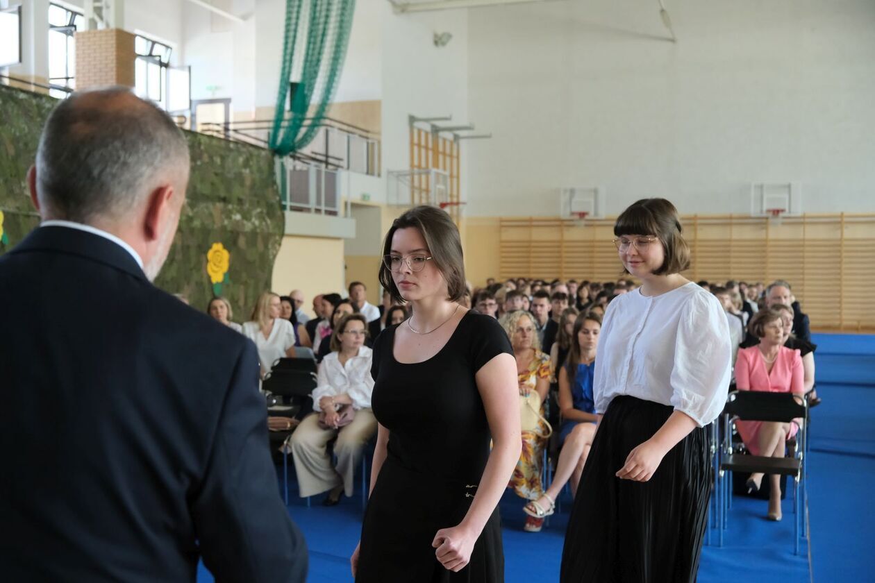  Nagrody dla najlepszych 228 uczniów  (zdjęcie 86) - Autor: DW