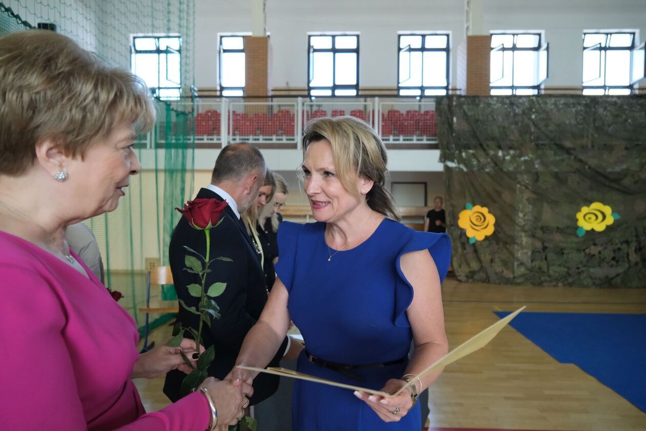  Nagrody dla najlepszych 228 uczniów  (zdjęcie 126) - Autor: DW