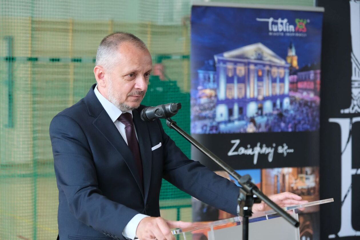  Nagrody dla najlepszych 228 uczniów  (zdjęcie 17) - Autor: DW