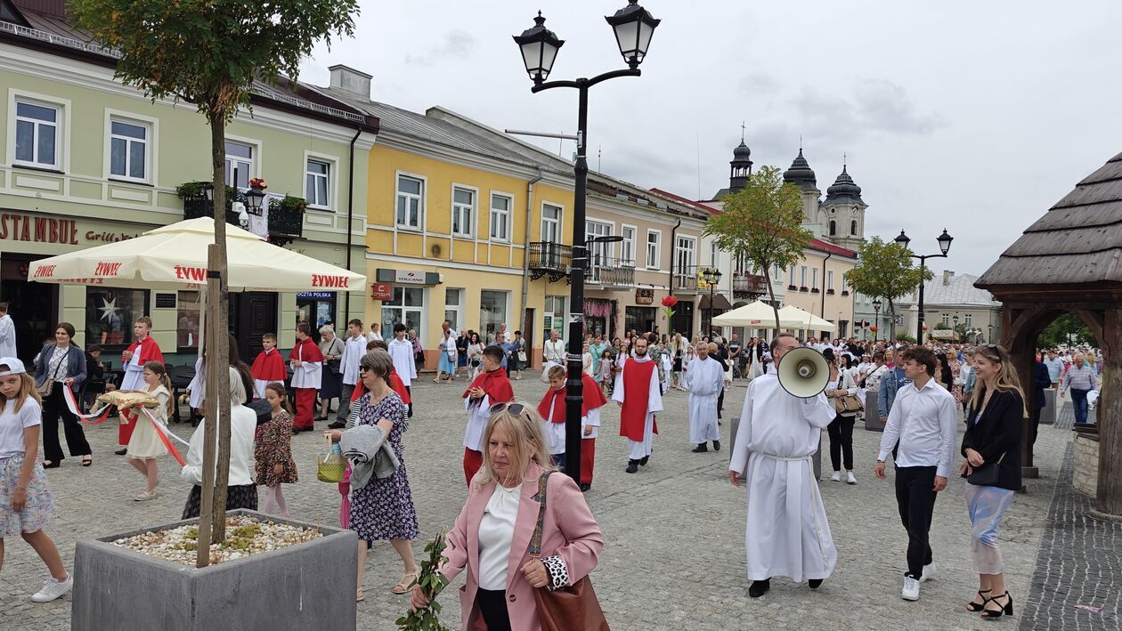  Procesja Bożego Ciała w Chełmie (zdjęcie 11) - Autor: Kamil Pomorski