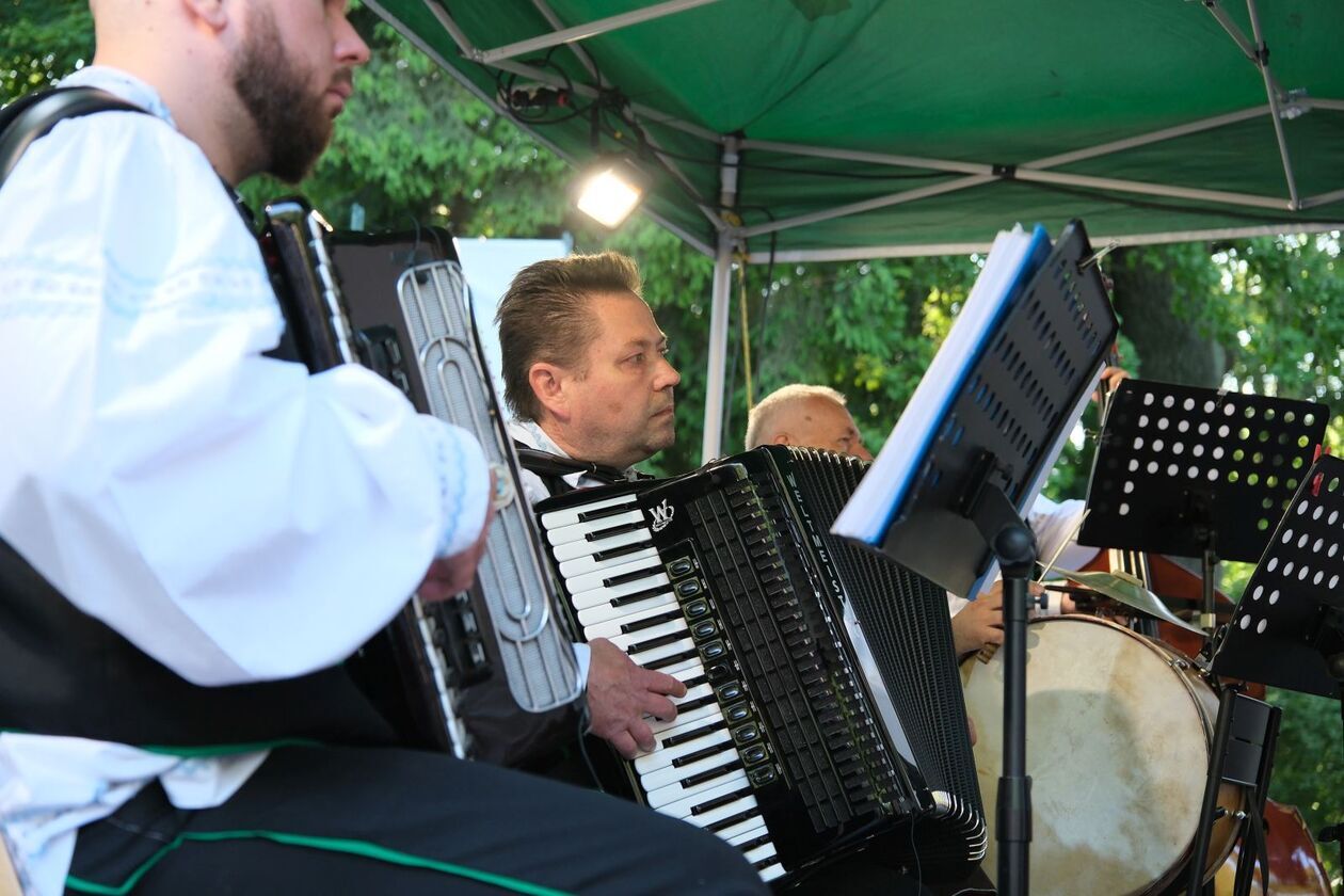  Koncert pt Lublin – Lublinowi w Ogrodzie Saskim (zdjęcie 13) - Autor: DW