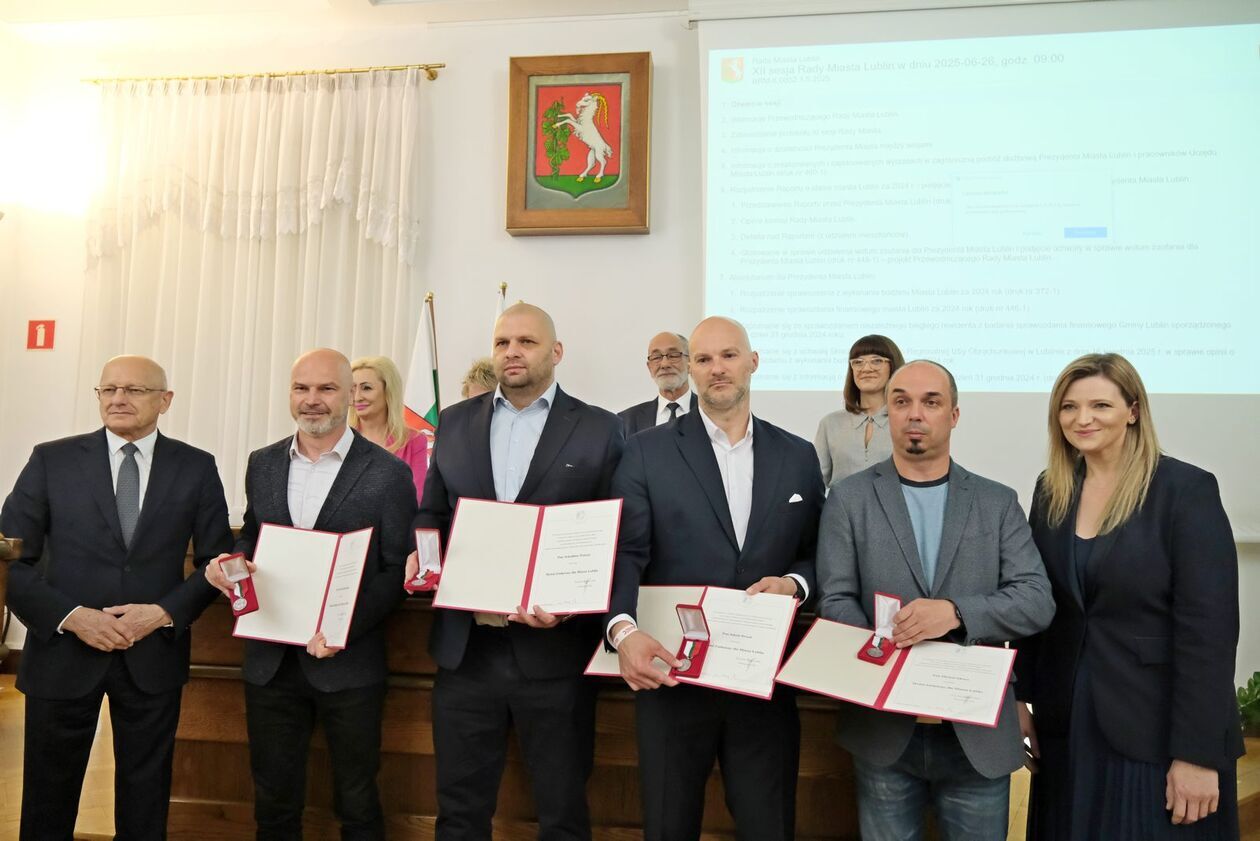  XII seja Rady Miasta - podziękowania dla koszykarzy PGE Start Lublin (zdjęcie 1) - Autor: DW