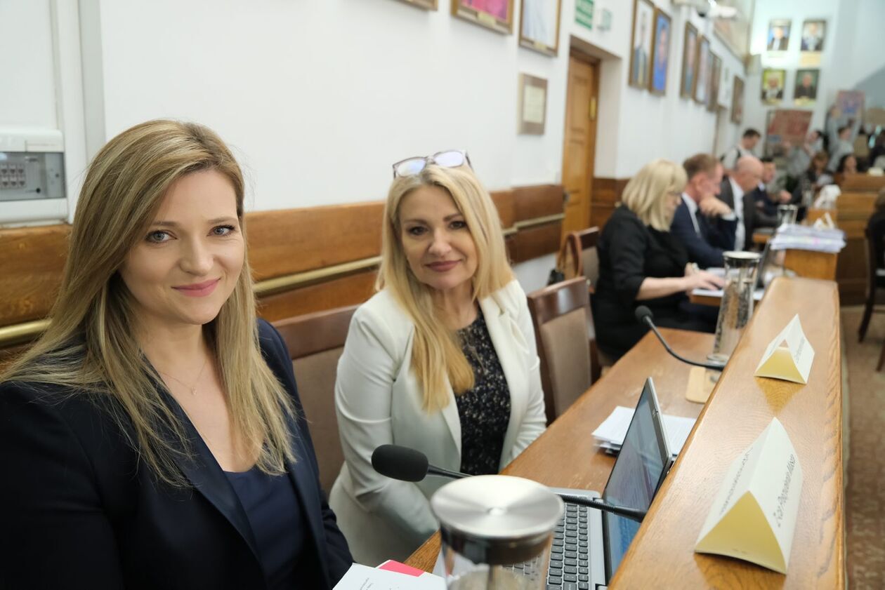 XII seja Rady Miasta - podziękowania dla koszykarzy PGE Start Lublin (zdjęcie 19) - Autor: DW