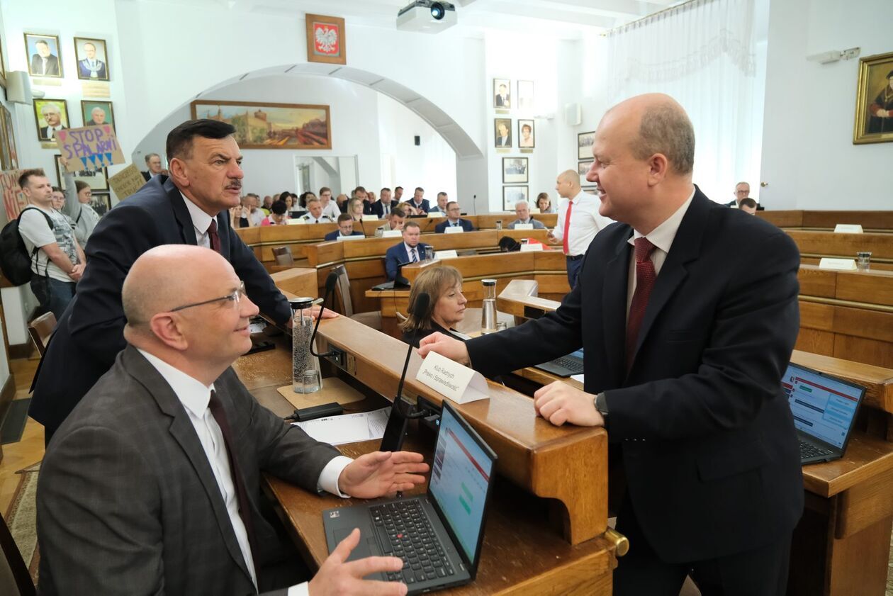  XII seja Rady Miasta - podziękowania dla koszykarzy PGE Start Lublin (zdjęcie 25) - Autor: DW