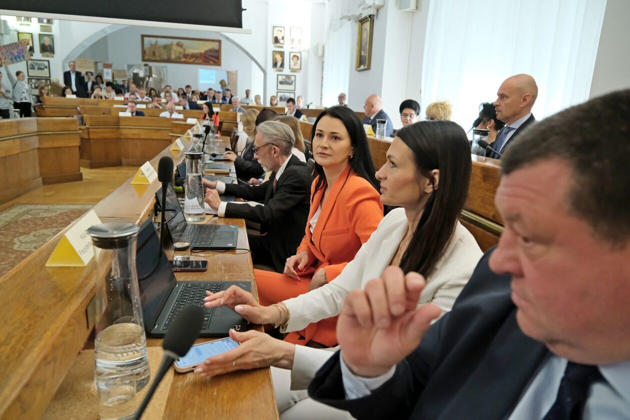  XII seja Rady Miasta - podziękowania dla koszykarzy PGE Start Lublin (zdjęcie 28) - Autor: DW