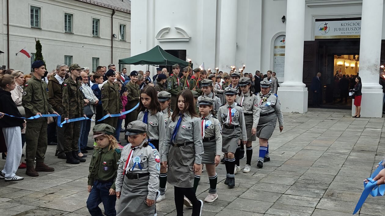  Uroczystości w Chełmie upamiętniające ofiary Rzezi Wołyńskiej (zdjęcie 51) - Autor: Kamil Pomorski