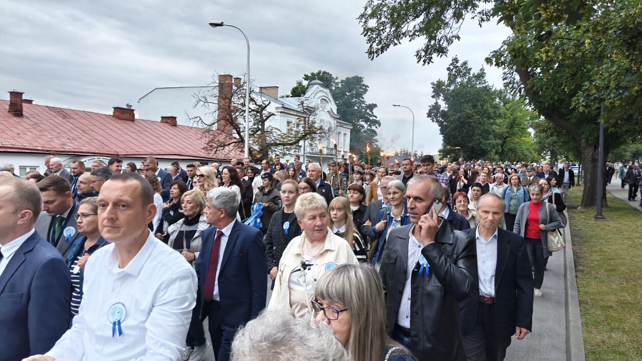  Uroczystości w Chełmie upamiętniające ofiary Rzezi Wołyńskiej (zdjęcie 29) - Autor: Kamil Pomorski