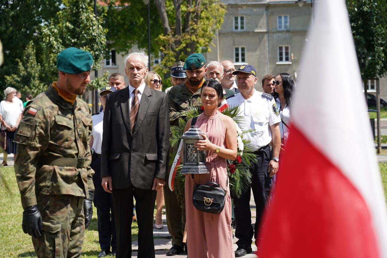  Chełm oddał hołd ofiarom Rzezi Wołyńskiej (zdjęcie 6) - Autor: UM Chełm
