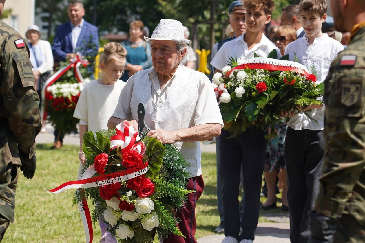  Chełm oddał hołd ofiarom Rzezi Wołyńskiej (zdjęcie 8) - Autor: UM Chełm