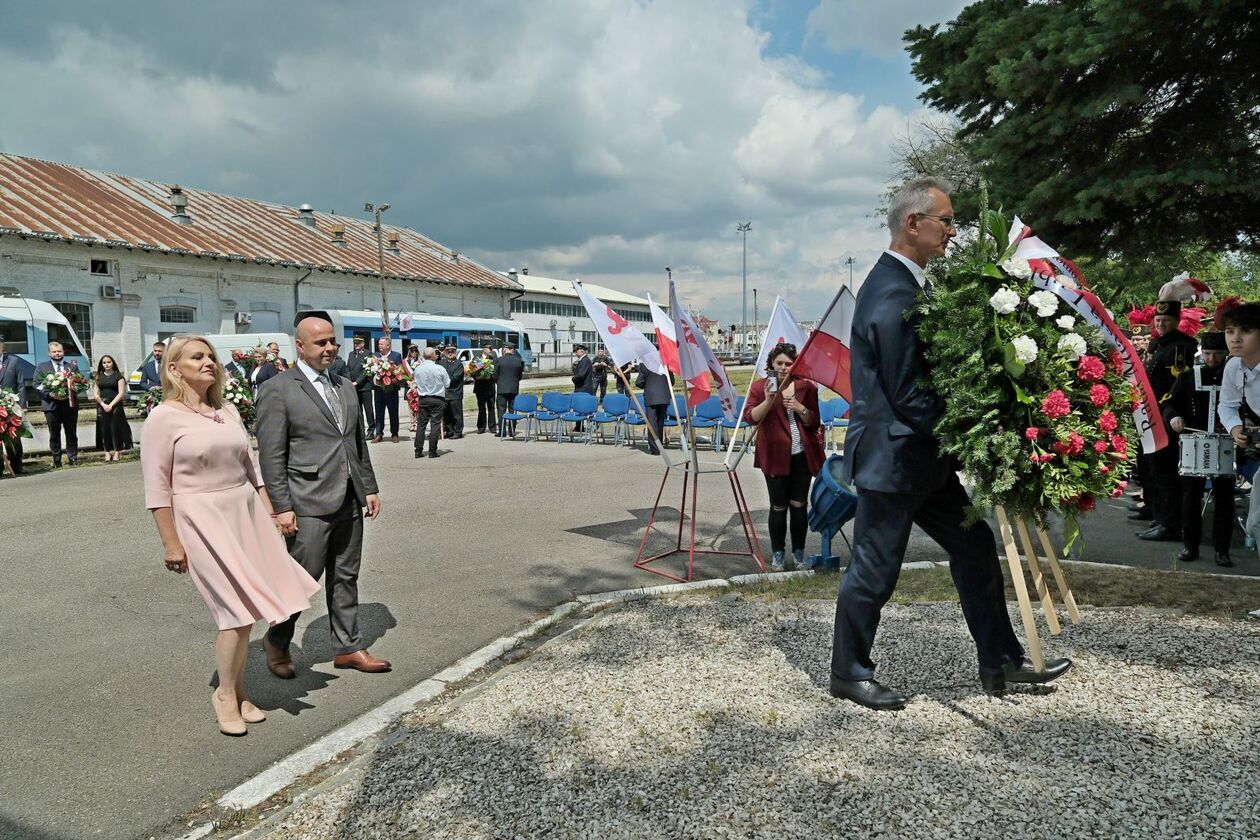  Obchody 45. rocznicy strajku lubelskich kolejarzy (zdjęcie 32) - Autor: DW