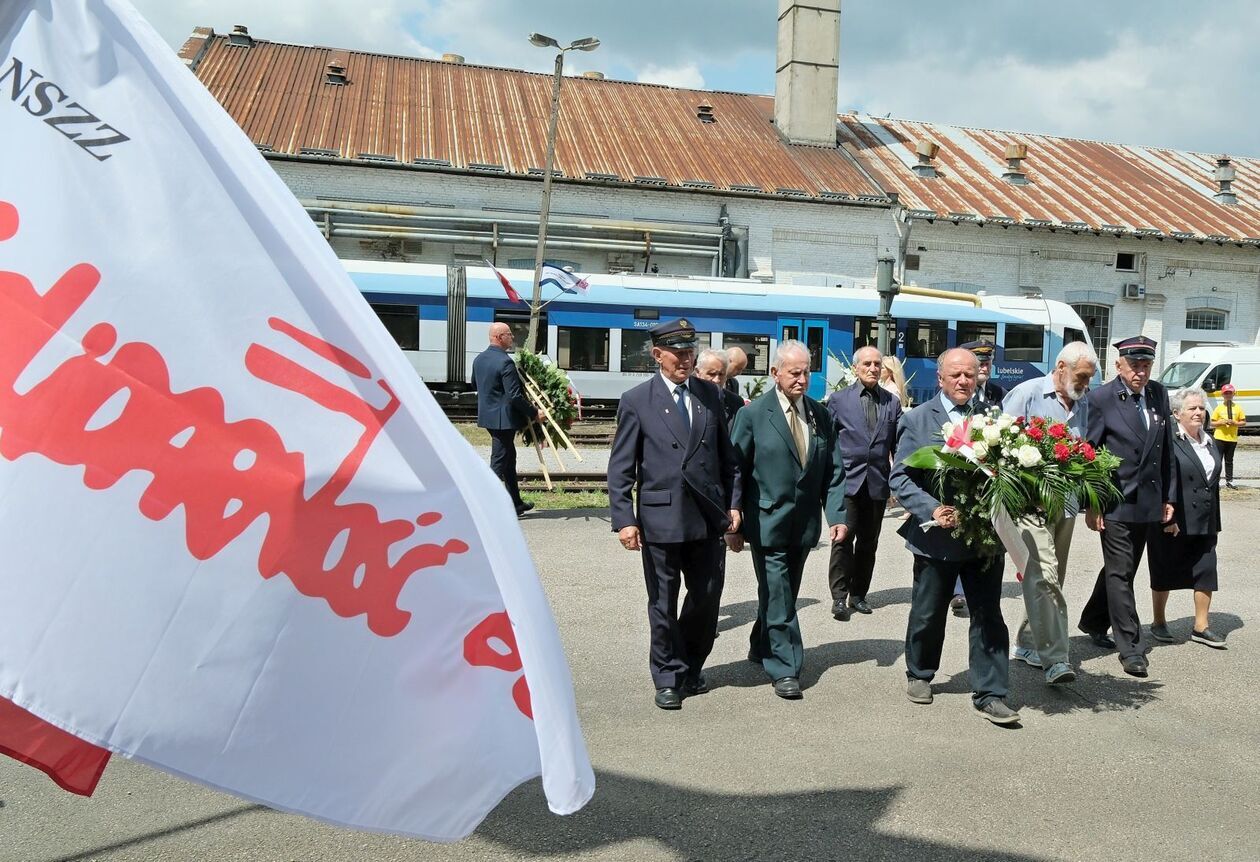  Obchody 45. rocznicy strajku lubelskich kolejarzy (zdjęcie 28) - Autor: DW