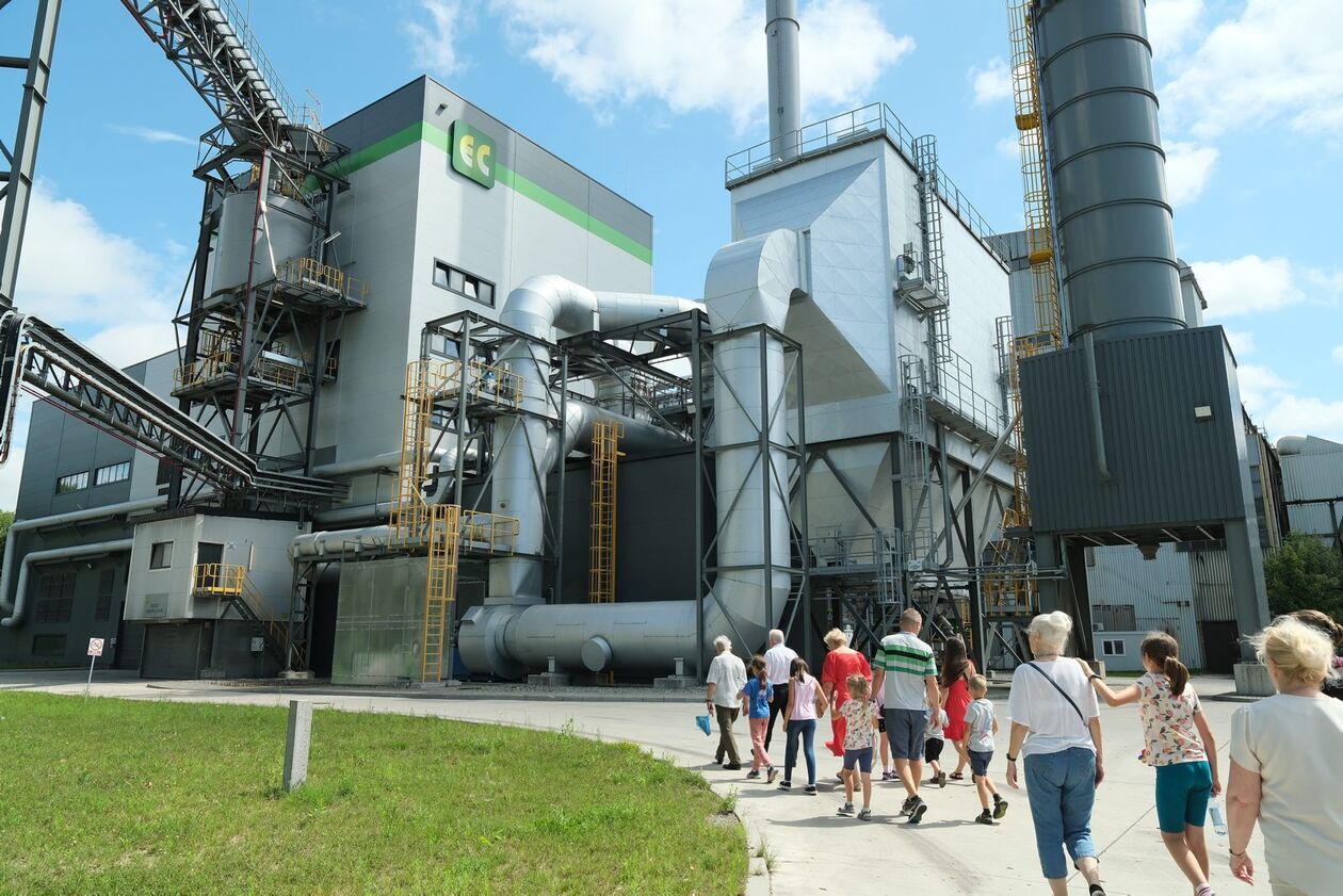  Uczestnicy projektu Lublin. Zawodowcy odwiedzili Elektrociepłownię MEGATEM (zdjęcie 19) - Autor: DW