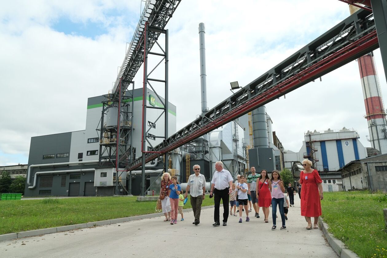  Uczestnicy projektu Lublin. Zawodowcy odwiedzili Elektrociepłownię MEGATEM (zdjęcie 12) - Autor: DW