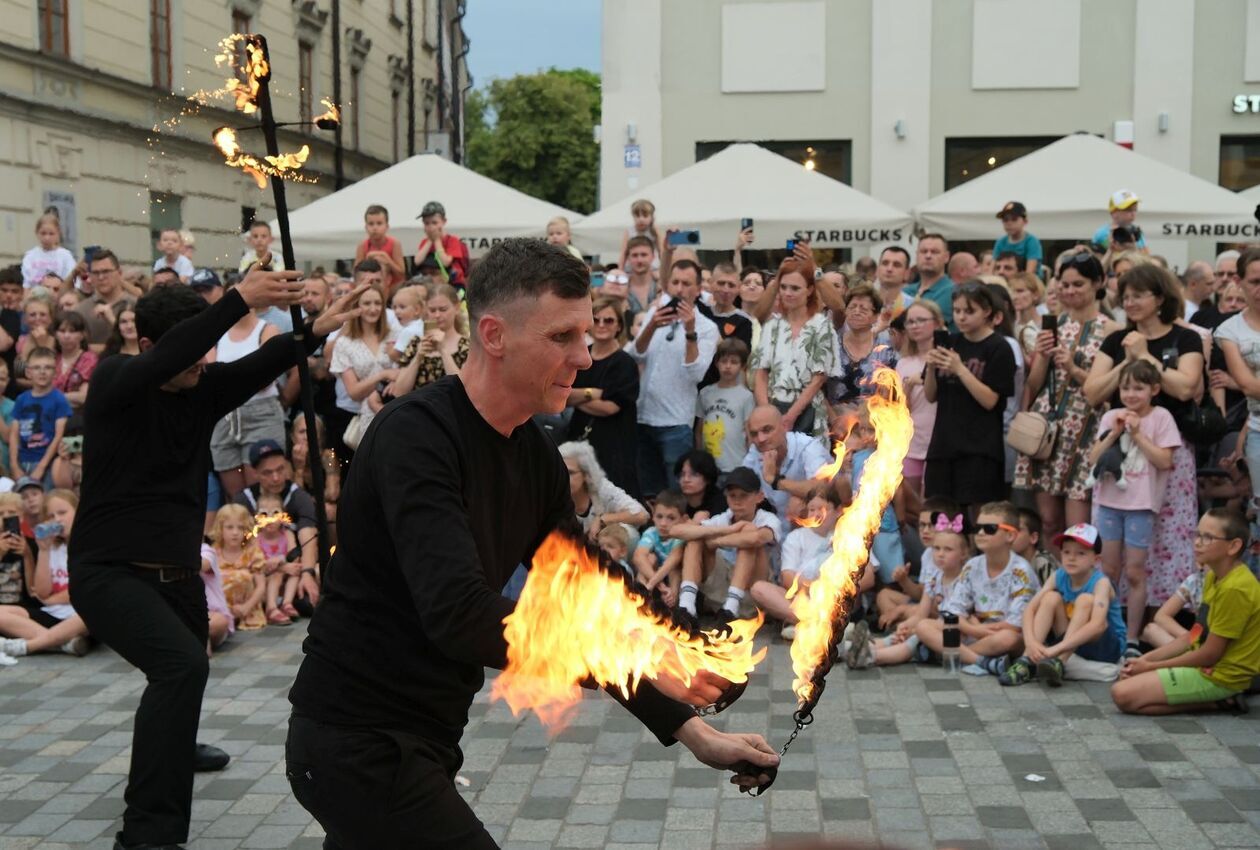  Lubelski Carnaval Sztukmistrzów dzień trzeci (zdjęcie 34) - Autor: DW
