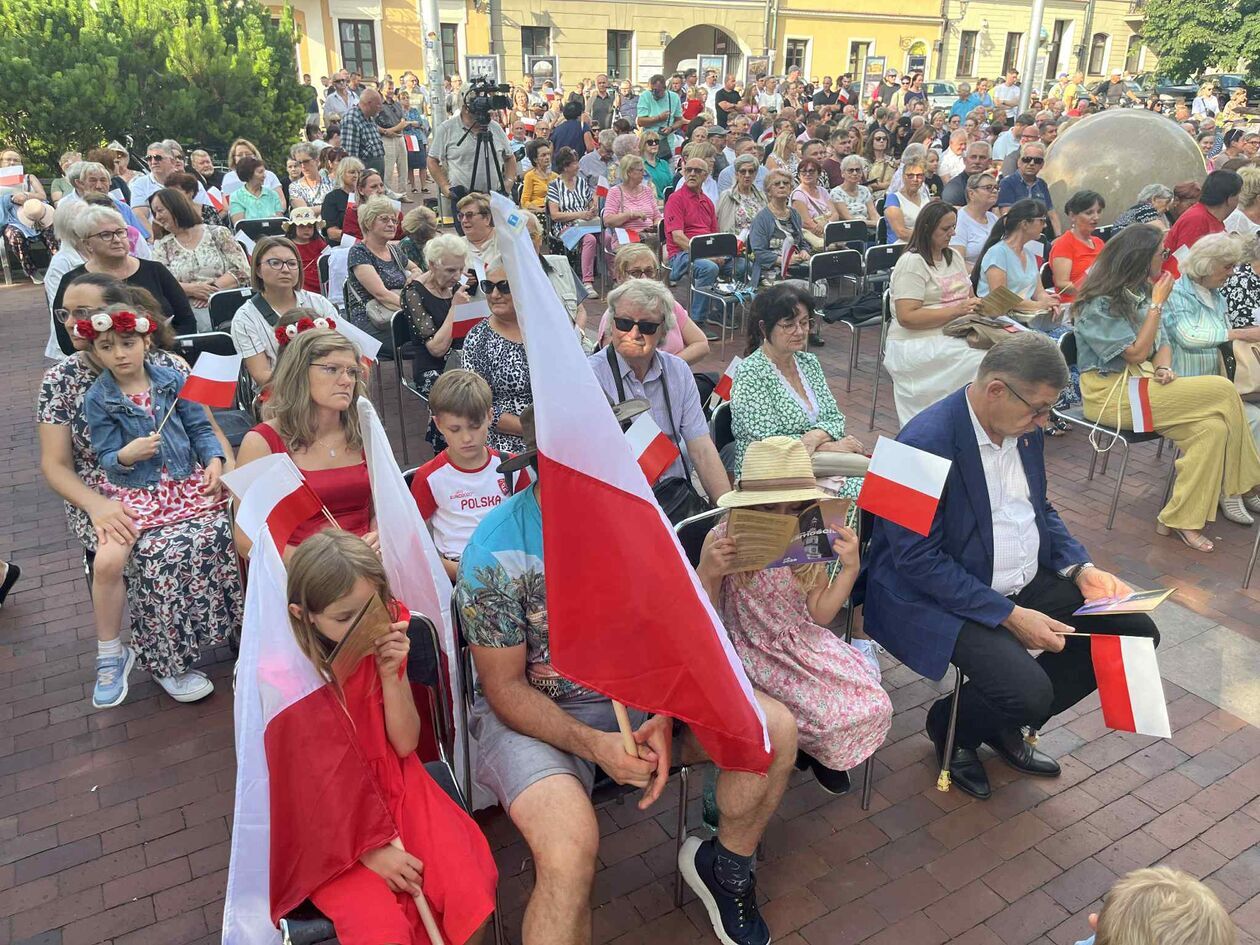  Obchody 81. rocznicy Powstania Warszawskiego w Zamościu  (zdjęcie 17) - Autor: Anna Szewc