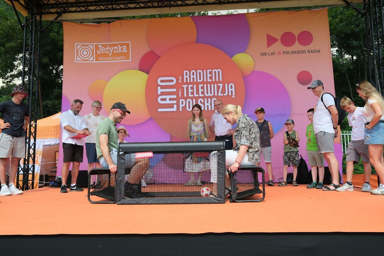  Lato z radiem i TVP - do 18.00 trwa piknik edukacyjny na Błoniach pod Zamkiem  (zdjęcie 9) - Autor: DW